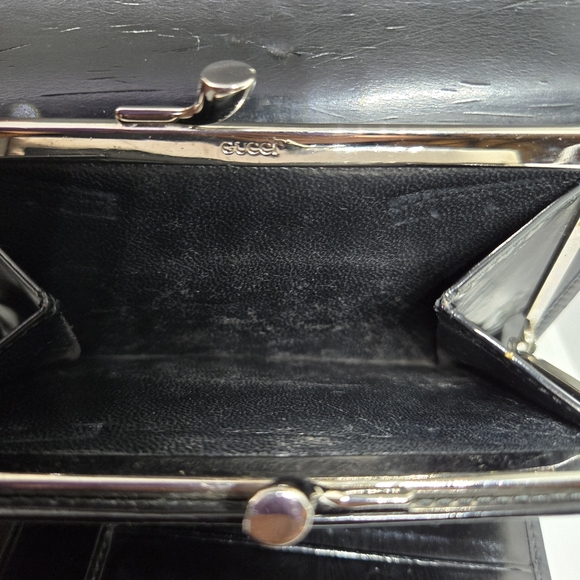 Gucci Patent Leather wallet - Picture 8 of 9